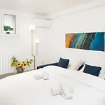 Apartment Valrose *
